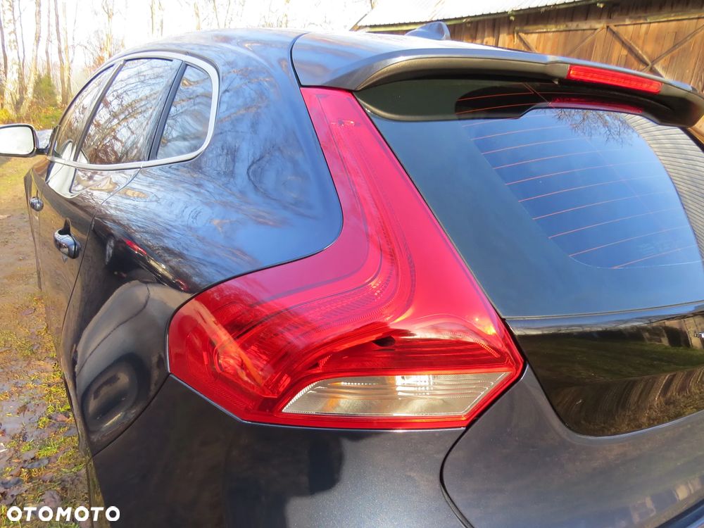 VOLVO V40 II 2.0 D4 D4204T14 LAKIER 498-46 NA CZĘŚCI - 8
