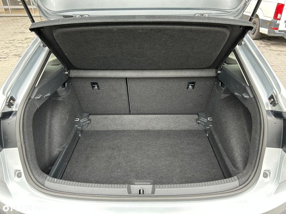 Volkswagen Taigo 1.0 TSI Life DSG - 11
