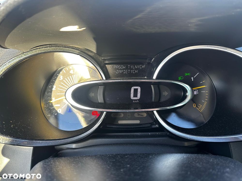 Renault Clio 1.5 dCi Alize - 9