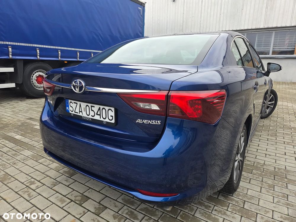 Toyota Avensis 1.6 D-4D Premium - 3