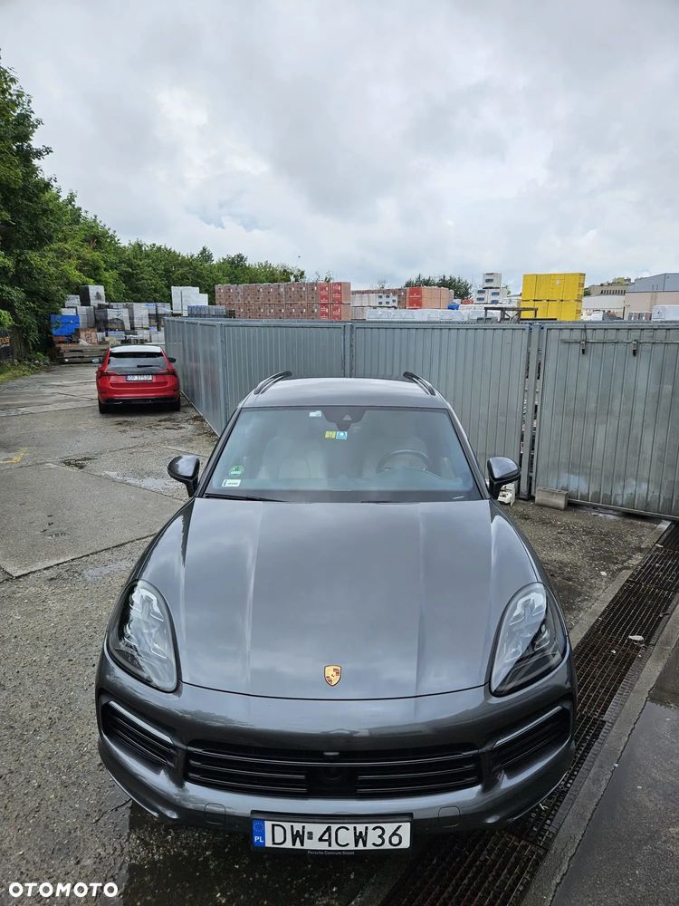 Porsche Cayenne Standard - 4