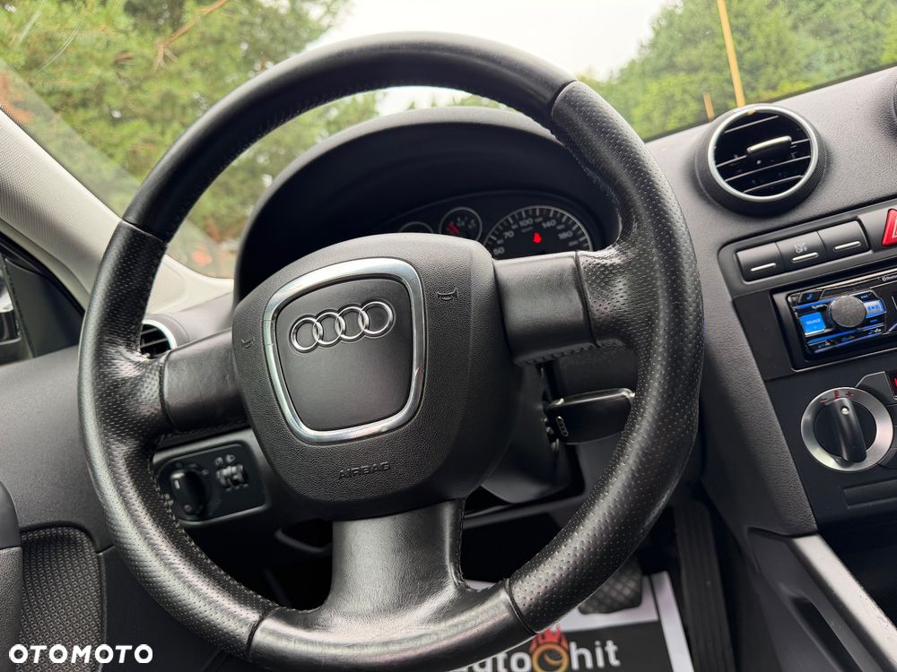 Audi A3 Sportback 2.0 TDI Ambiente S tronic - 18