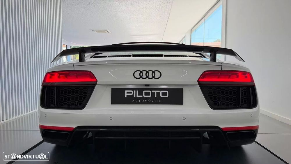 Audi R8 Coupé V10 plus 5.2 FSI quattro S tronic - 11