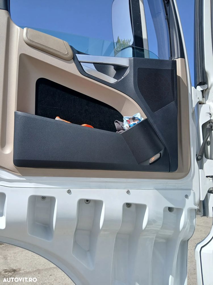 Mercedes-Benz Actros - 26