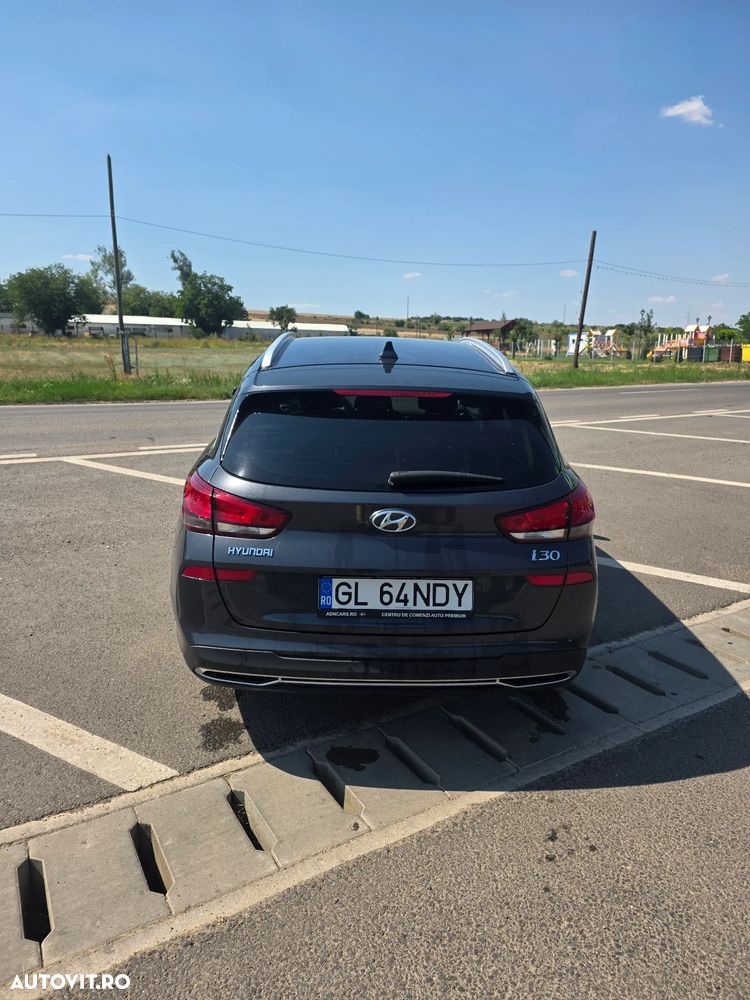 Hyundai i30 1.5 110CP M/T Highway - 5