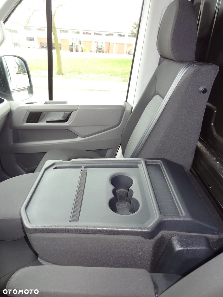 Volkswagen Crafter 2 L2H2 Furgon 35 Średni - 10