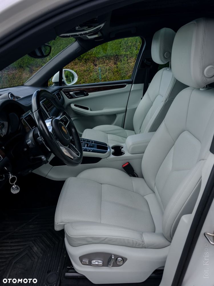 Porsche Macan S - 8
