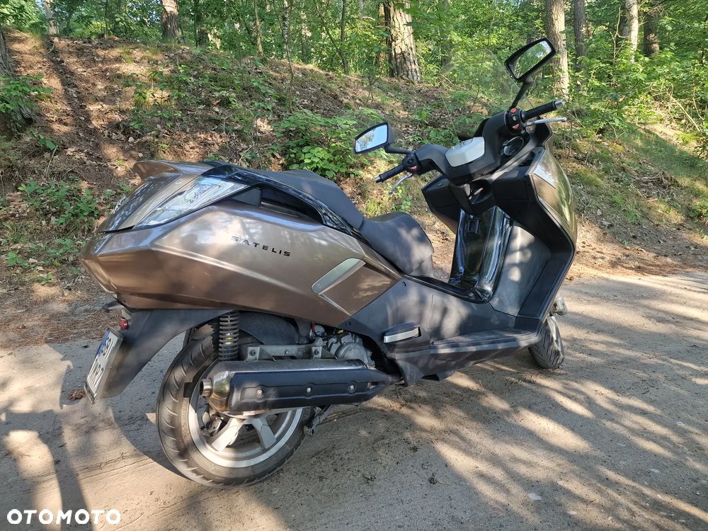 Peugeot Satelis - 3