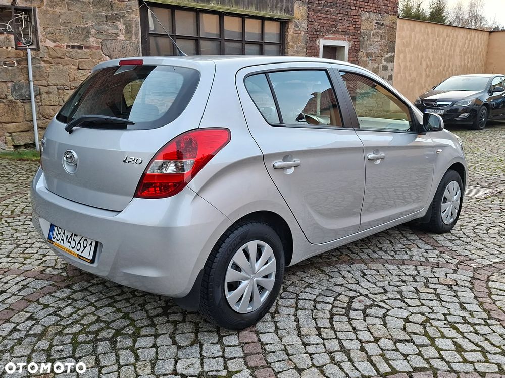 Hyundai i20 1.2 UEFA EURO 2012 Edition - 6