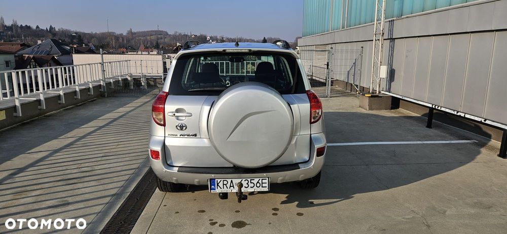 Toyota RAV4 2.2 D-4D 4x4 Executive - 24