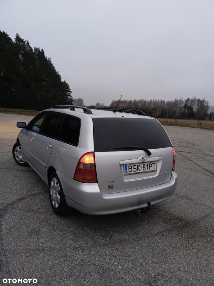 Toyota Corolla - 4