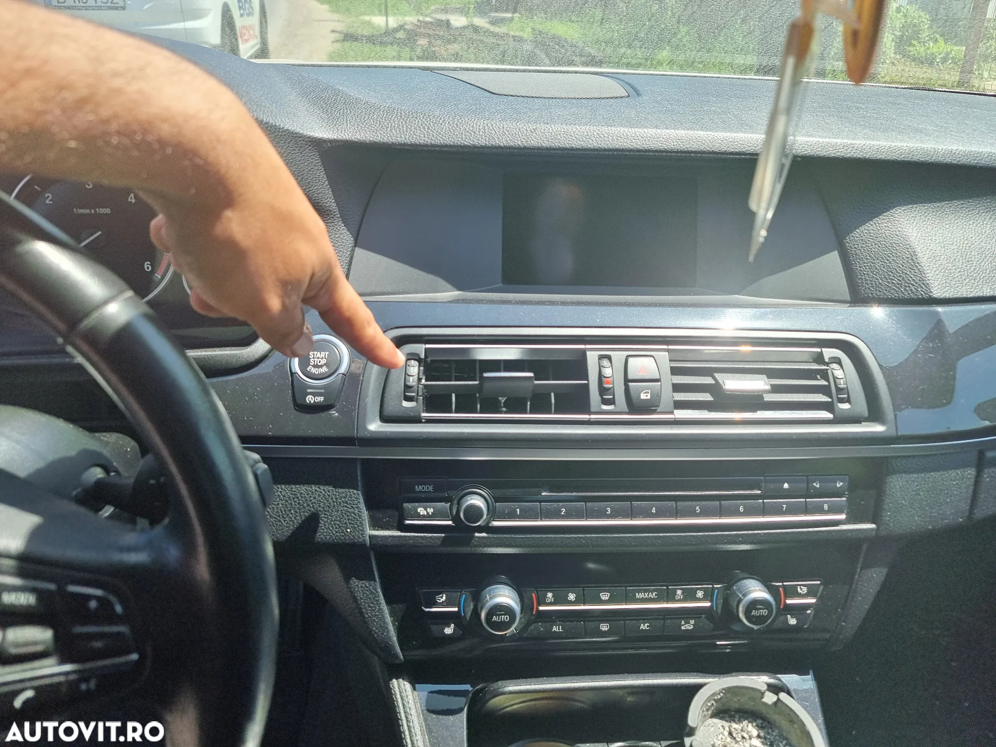 BMW Seria 5 530d xDrive Touring - 18