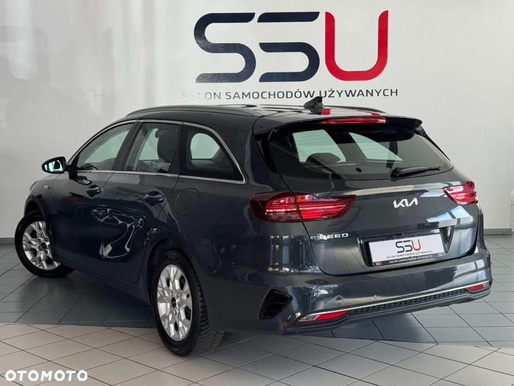 Kia Ceed - 4