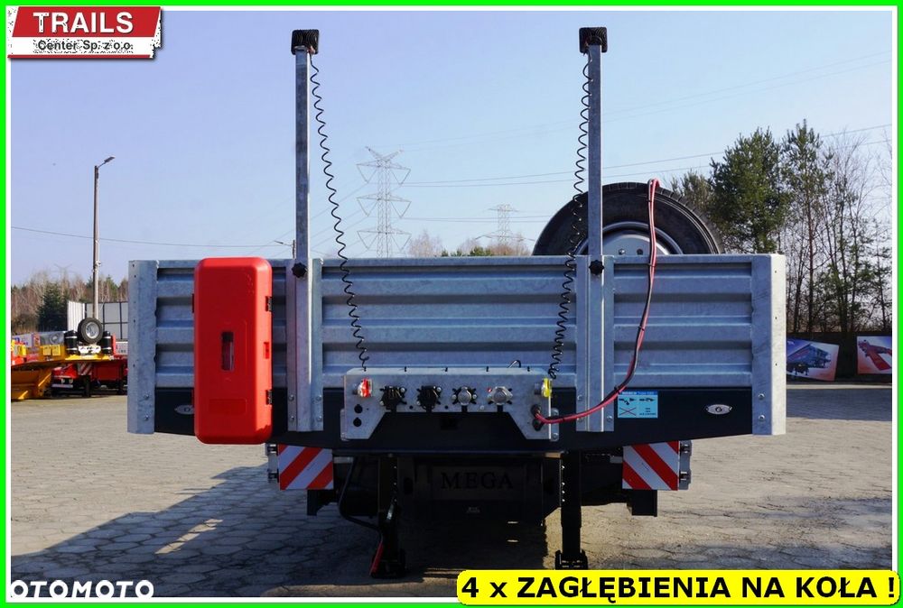 Inny Niskopodłogowa DMC 66,0 T, zagłebienia na koła, NAJAZDY HYDRAULICZNE. !!! - 18