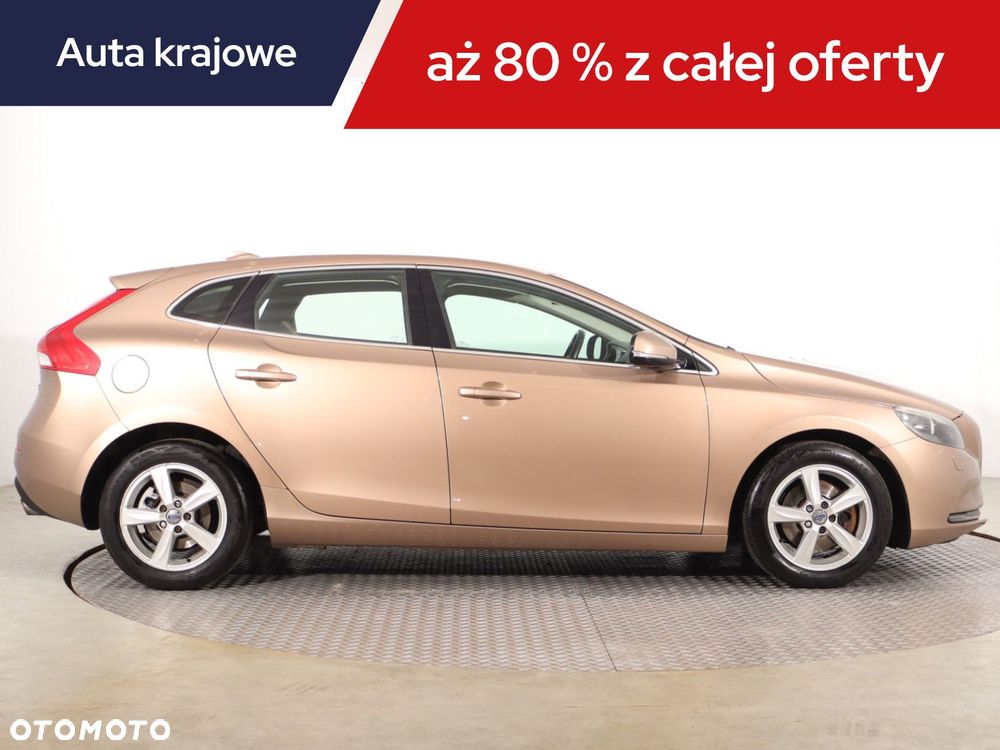 Volvo V40 - 8