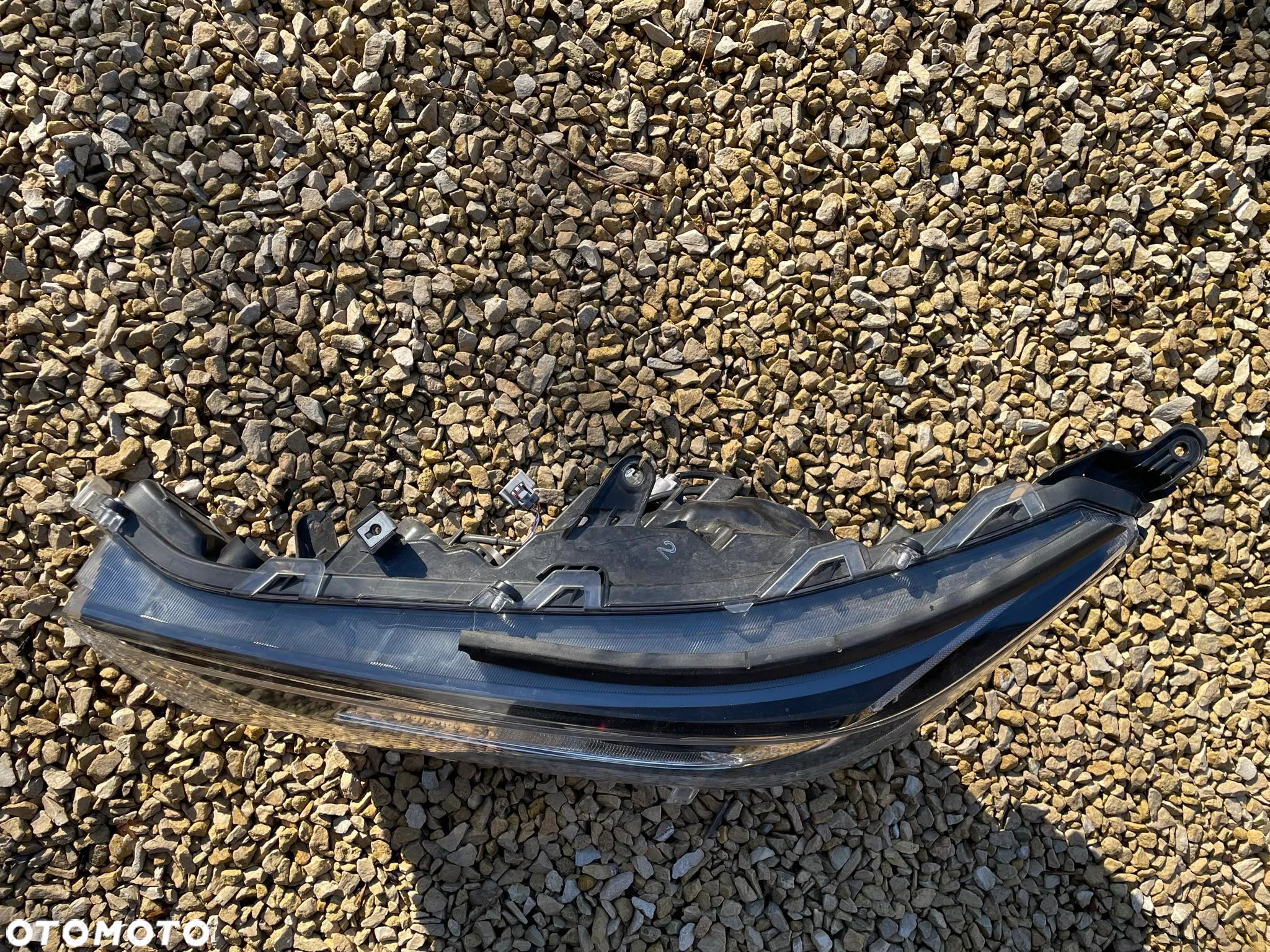 Lampa przednia lewa / reflektor TOYOTA RAV 4 V 2018 - 2025 oryginalna - 2