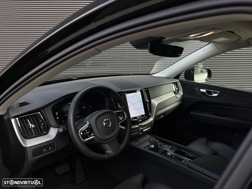 Volvo XC 60 2.0 T6 PHEV Plus Dark AWD - 2