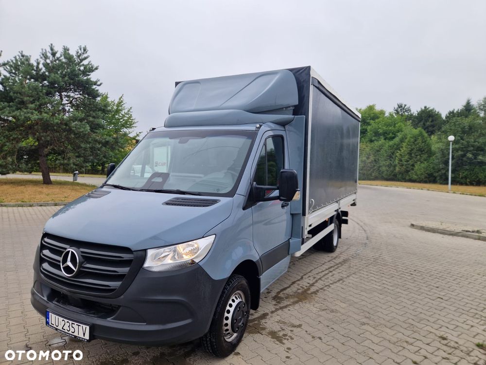 Mercedes-Benz Sprinter - 2