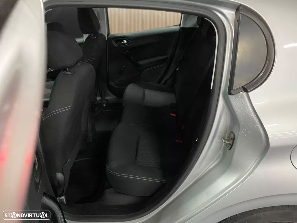 Peugeot 208 1.6 BlueHDi Access - 19