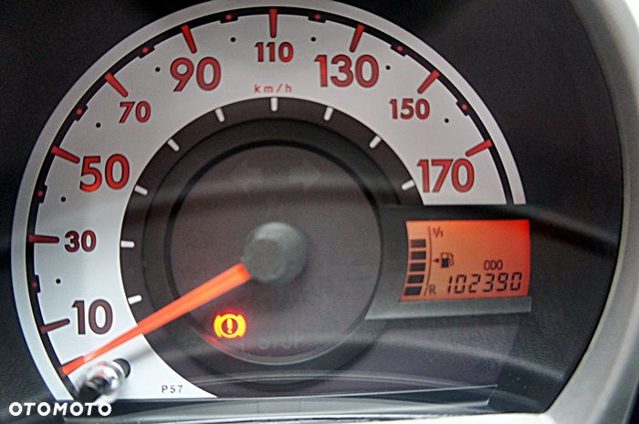 Toyota Aygo CoolRed - 6