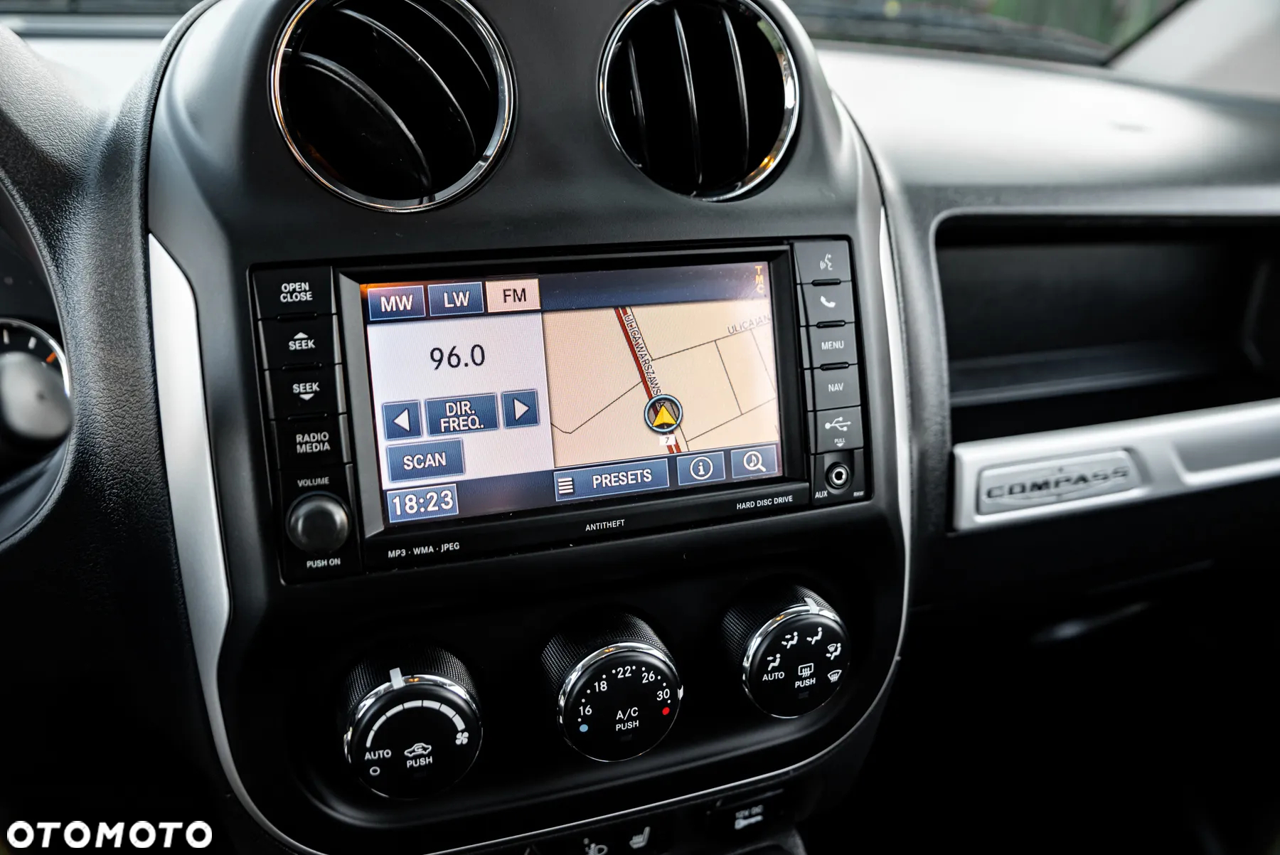 Jeep Compass 2.2I CRD 4x4 Limited - 32