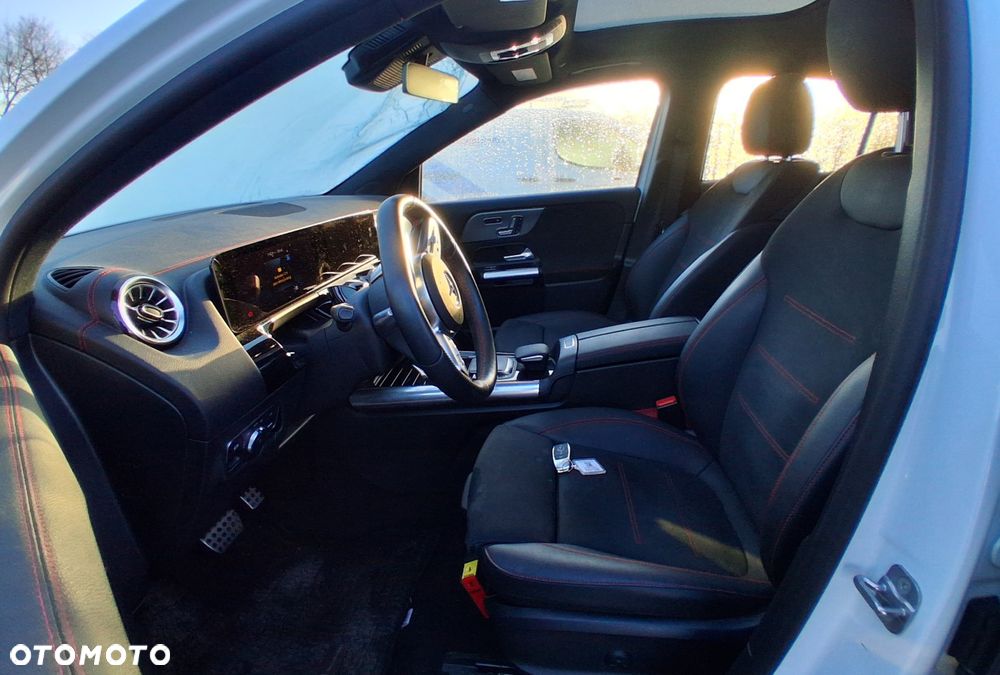 Mercedes-Benz EQA 300 66.5kWh 4-Matic AMG Line - 5