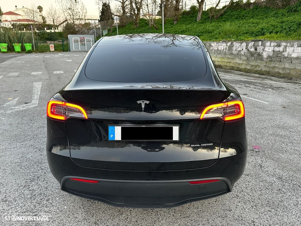 Tesla Model Y Long Range Dual Motor AWD - 5