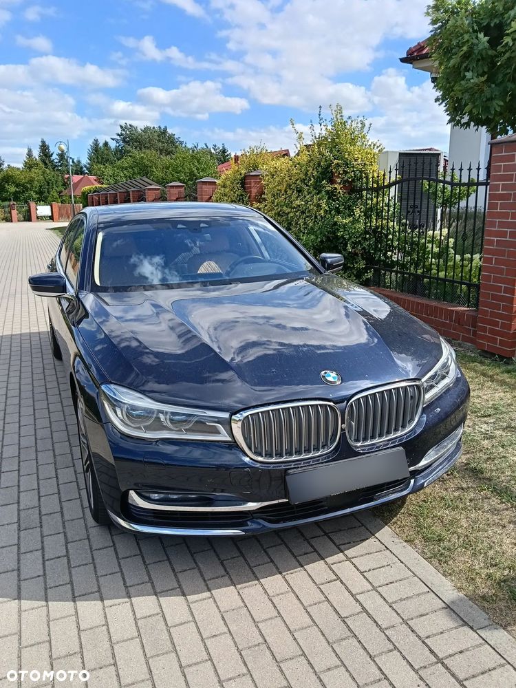 BMW Seria 7 ver-750li-xdrive - 7