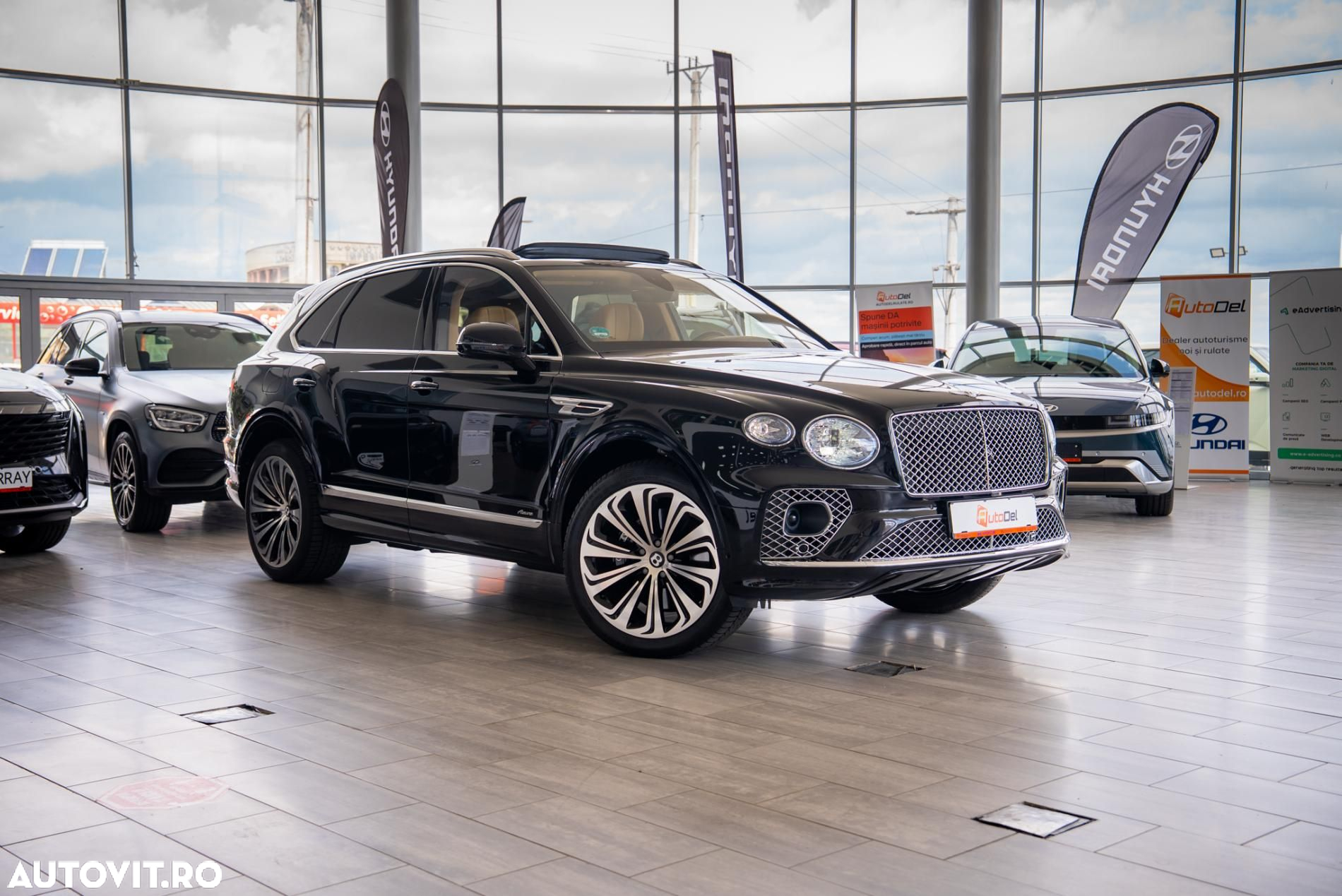 Bentley Bentayga Azure - 25