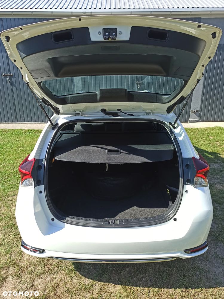 Toyota Auris 1.6 Premium - 13