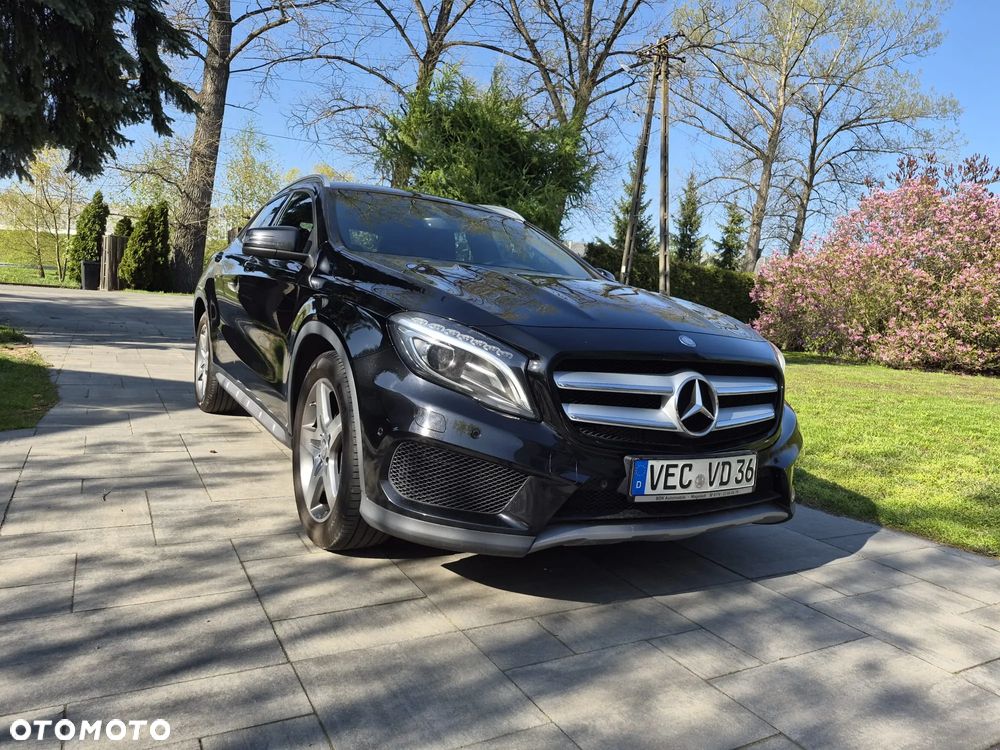 Mercedes-Benz GLA 200 AMG Line - 12