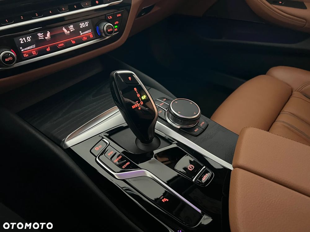 BMW Seria 5 520d mHEV Luxury Line sport - 30