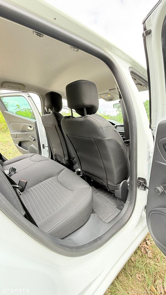 Renault Clio 1.2 16V Limited EU6 - 17