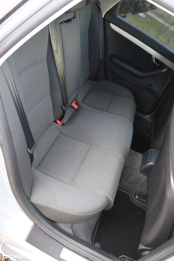 Audi A4 Avant 1.8 T - 30