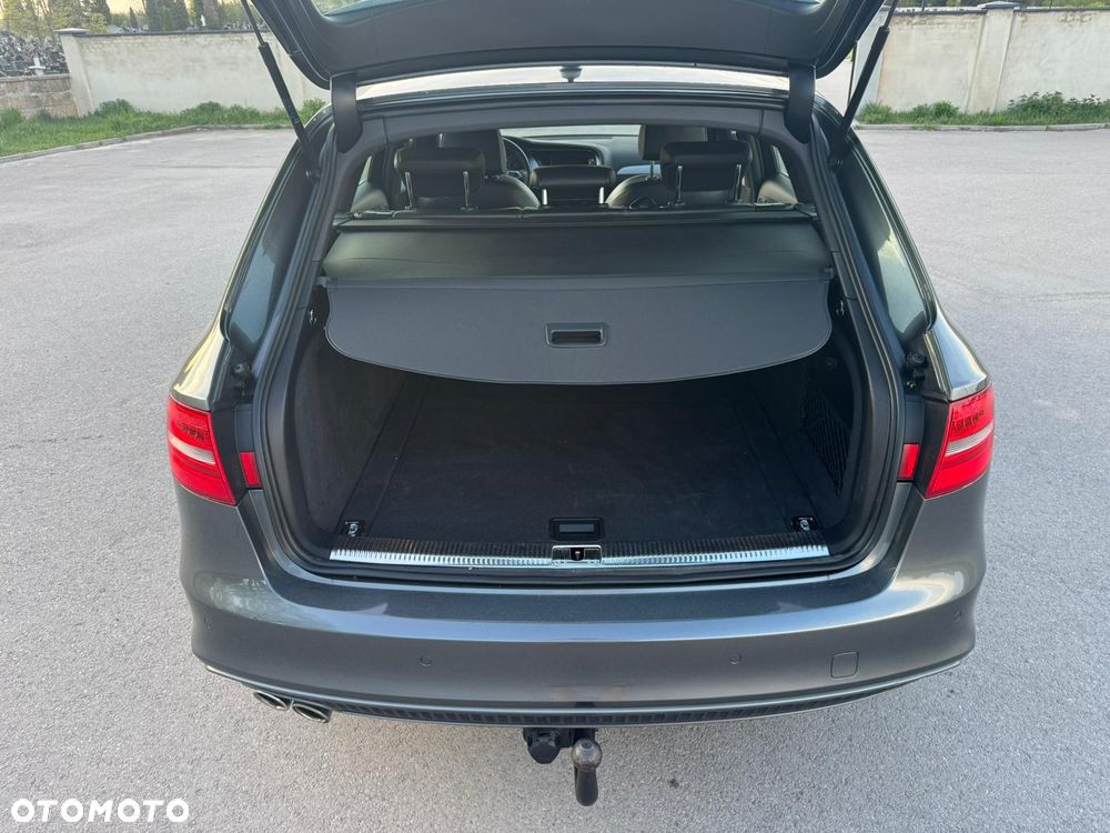 Audi A4 Avant - 15