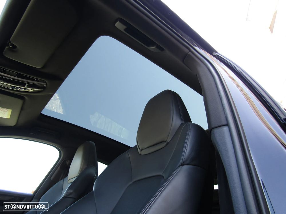 Porsche Cayenne Coupé E-Hybrid - 14