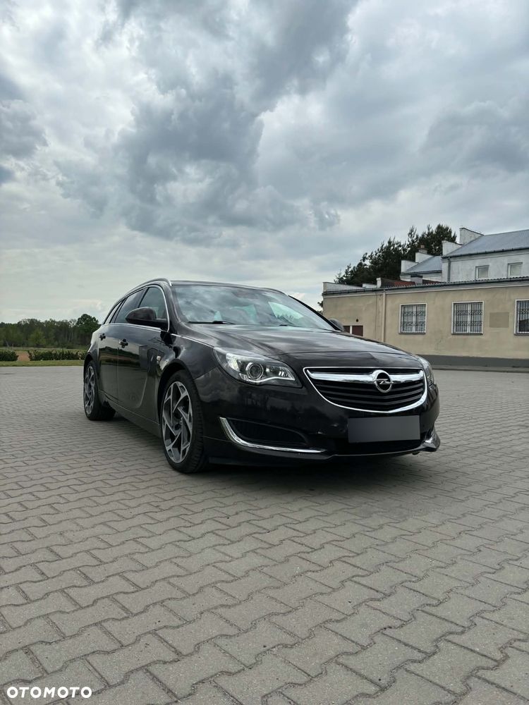 Opel Insignia - 1