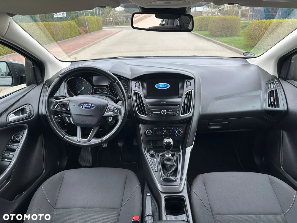 Ford Focus - 13