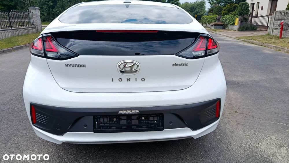 Hyundai IONIQ Advantage - 22