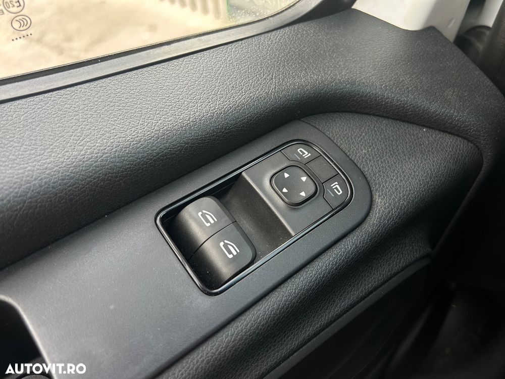 Mercedes-Benz Sprinter FRIGORIFIC AUTOMAT 2 COMPARTIMENTE - 30