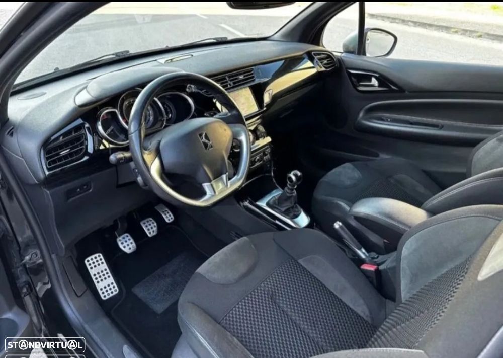 Citroën DS3 1.6 e-HDi Airdream Sport Chic - 17