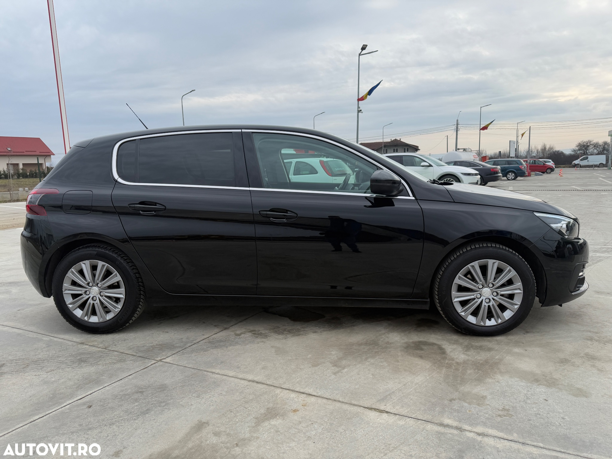 Peugeot 308 1.5L BlueHDI 130 S&S EAT8 Style - 5