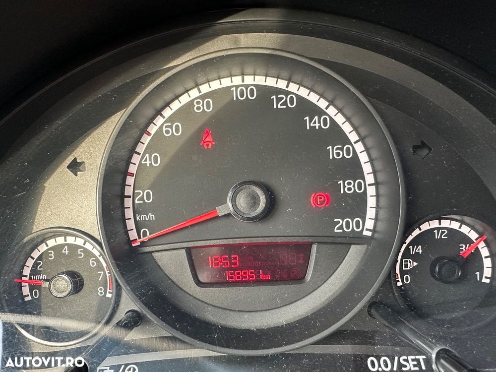 Volkswagen up! 1.0 Take - 6
