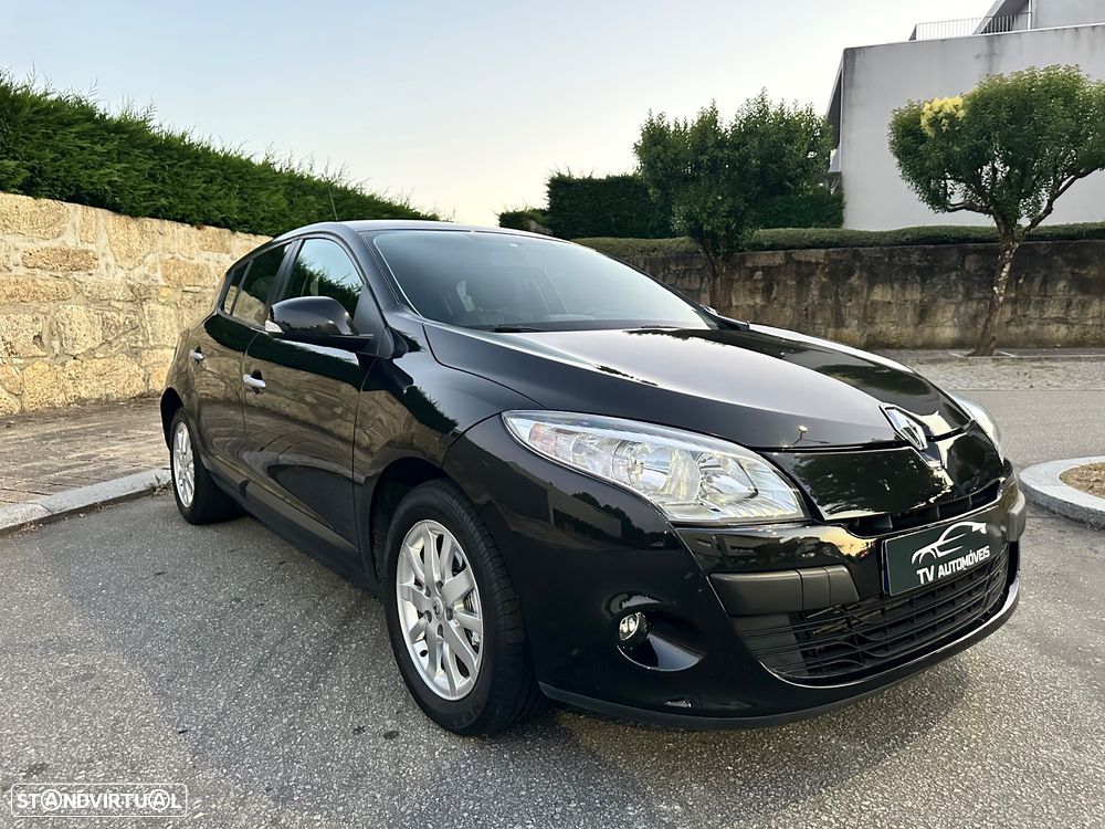 Renault Mégane 1.5 dCi Dynamique S - 11