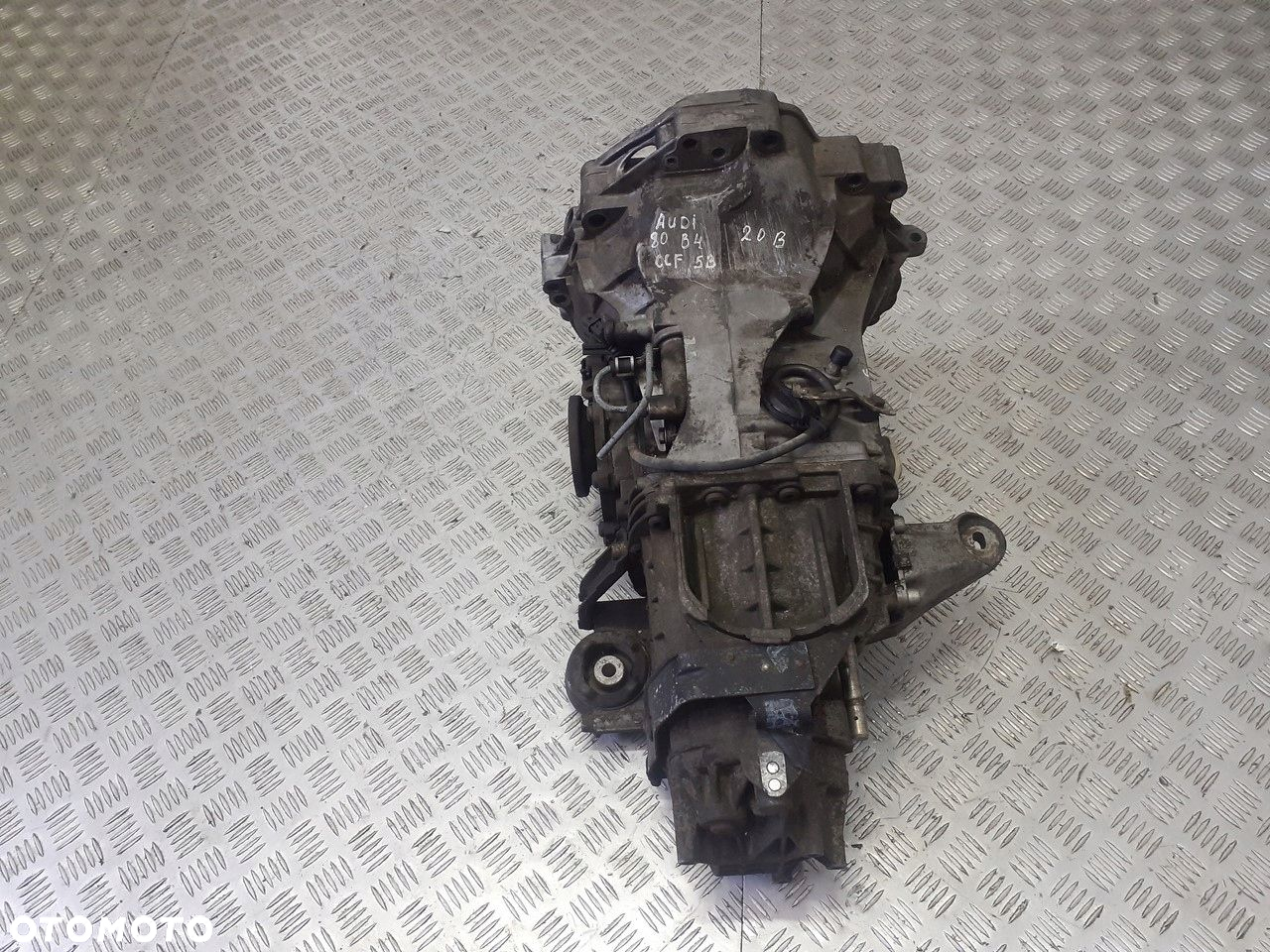 SKRZYNIA BIEGÓW AUDI 80 B4 2.0 CCG - 4