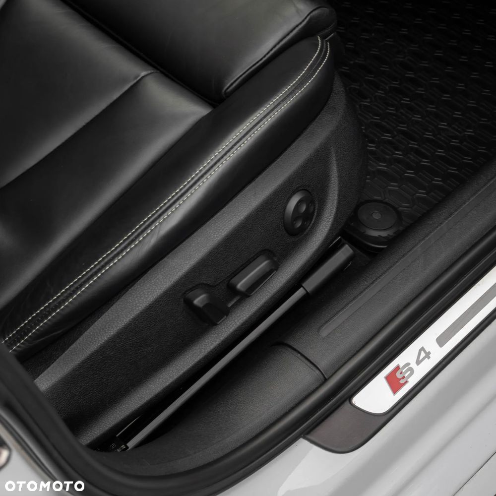 Audi S4 Limousine - 12