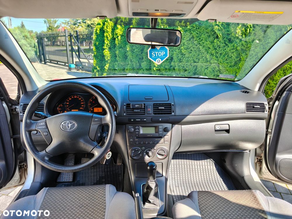 Toyota Avensis 1.8 VVT-i Luna - 5