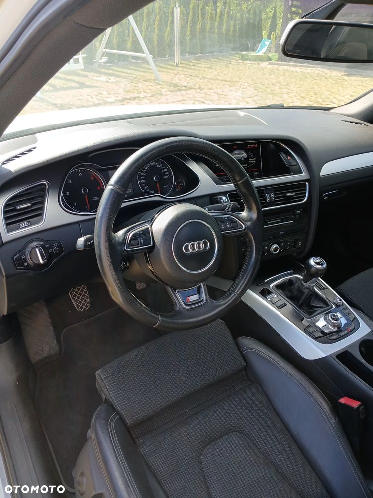 Audi A4 Avant 2.0 TDI - 13