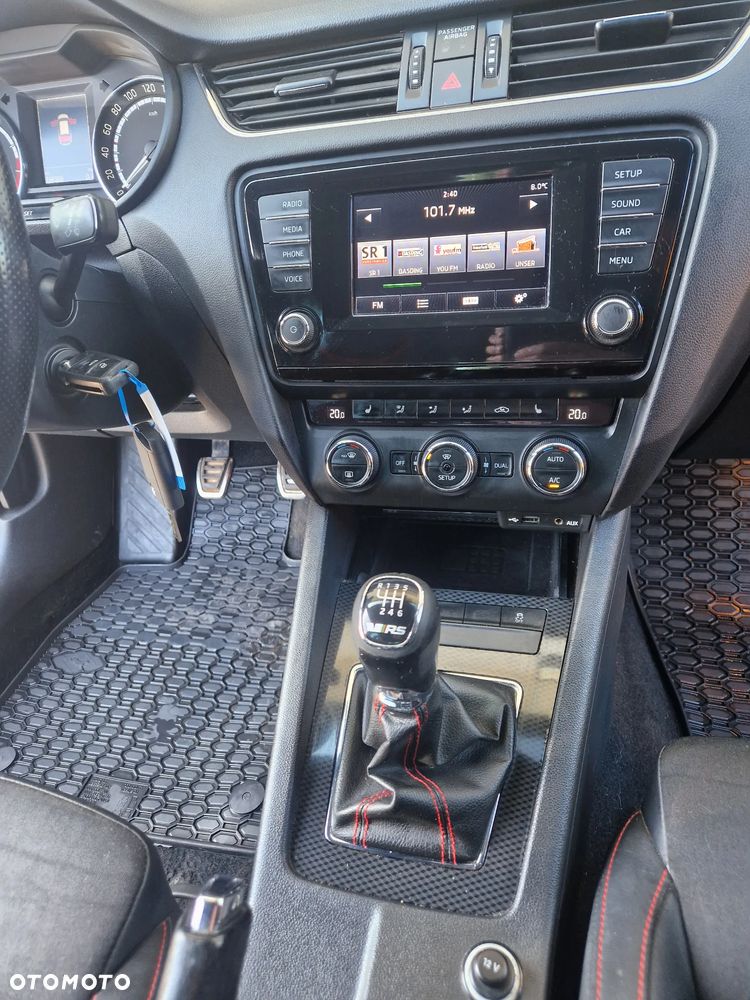 Skoda Octavia 2.0 TSI (Green tec) RS - 19