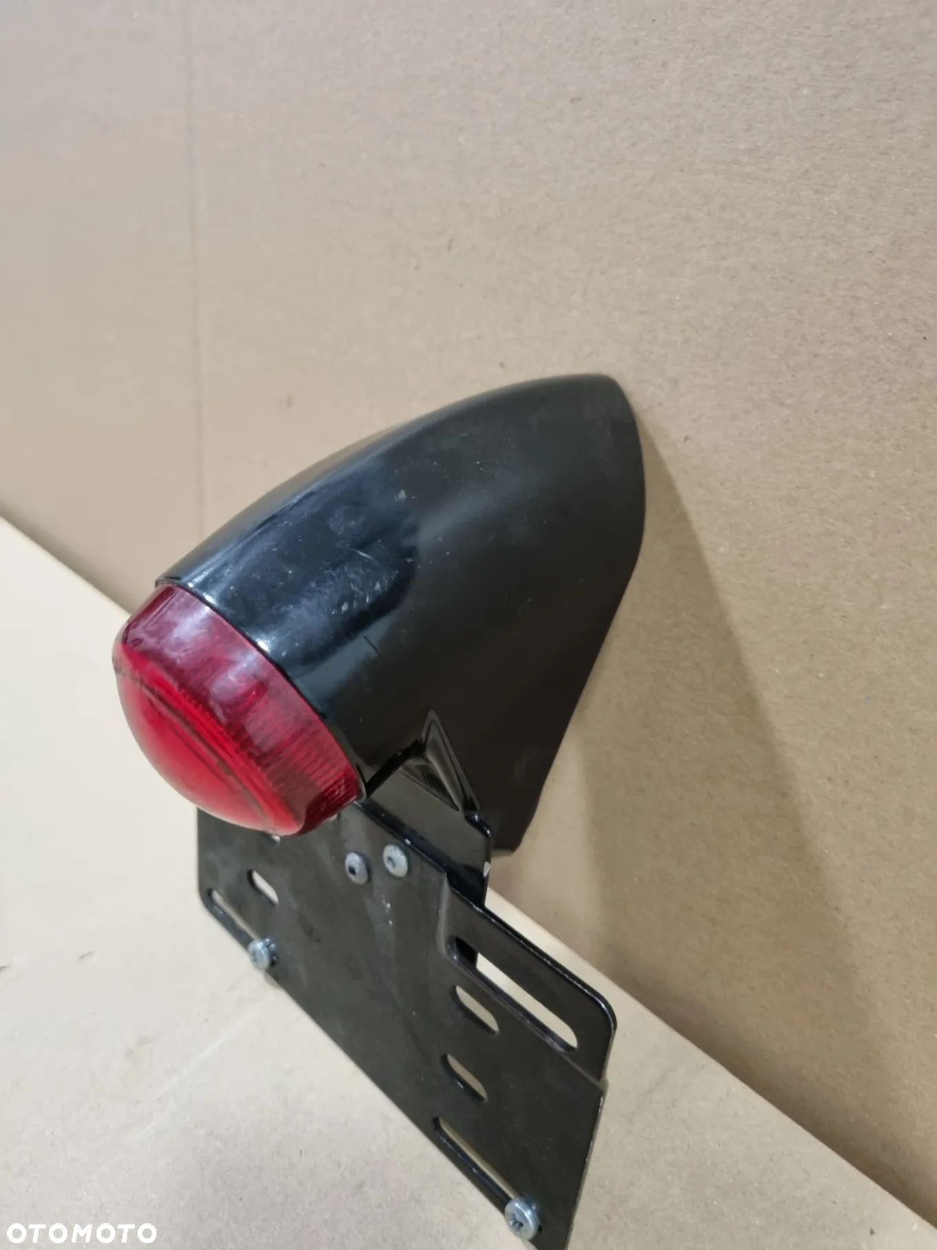 Lampa Tylna tył Harley Davidson Dyna Street Bob - 1